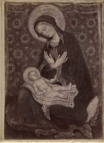 Alinari, Fratelli — Pisa - Museo Civico. La Madonna che contempla il divin Figlio. (Gentile da Fabriano.) — insieme